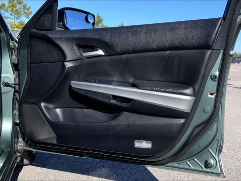 Used 2010 Honda Accord EX-L image 21
