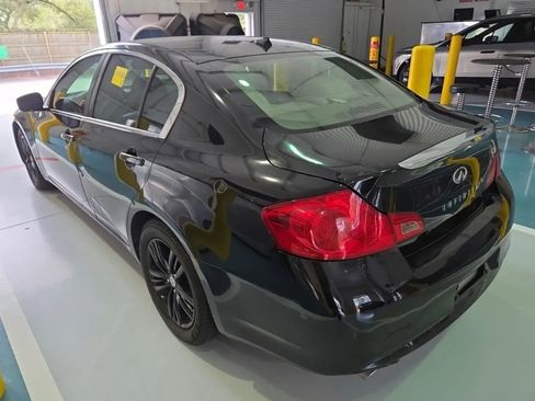 Used 2012 INFINITI G37 Journey RWD image 2