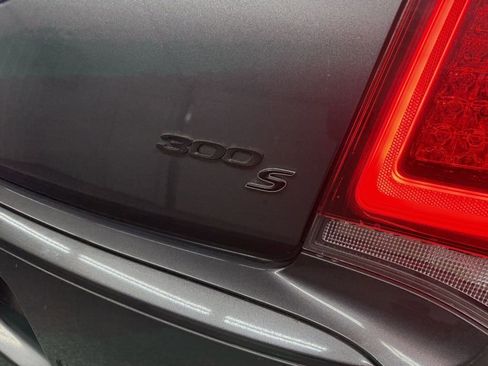 Used 2018 Chrysler 300 S w/ Safetytec Plus Group image 6