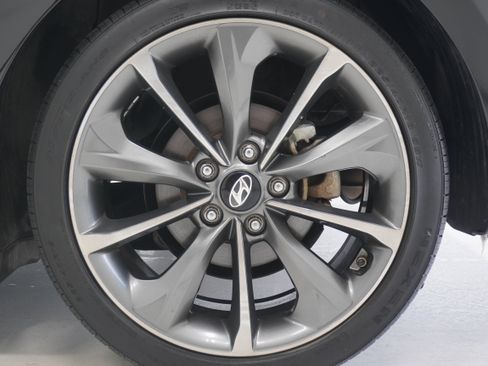 Used 2020 Hyundai Veloster 2.0 Premium FWD image 26