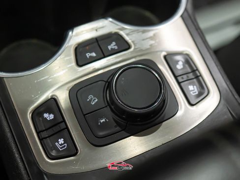 Used 2019 GMC Terrain Denali w/ Advanced Safety Package image 36