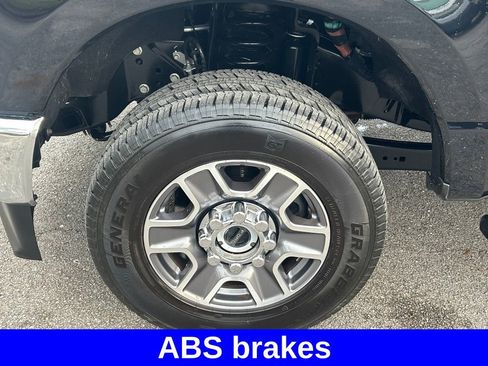 Used 2025 Ford F250 XLT image 19