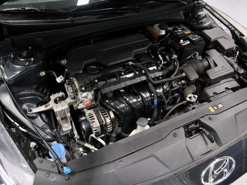 Certified 2023 Hyundai Elantra SEL image 15