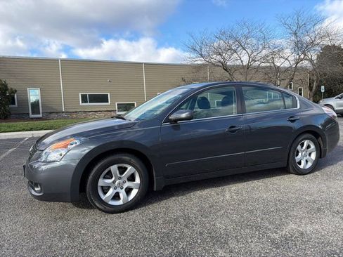 Used 2009 Nissan Altima 2.5 SL w/ SL Pkg image 2