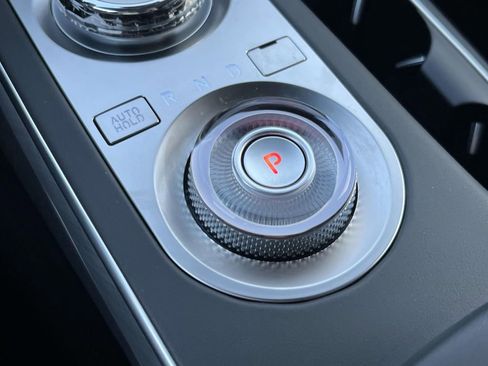 New 2025 Genesis Electrified GV70 Advanced w/ Prestige Package image 31