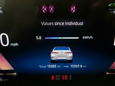 Used 2023 BMW i7 xDrive60 AWD/4WD image 56