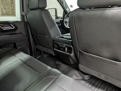 Used 2025 GMC Sierra 2500 SLT AWD/4WD image 19