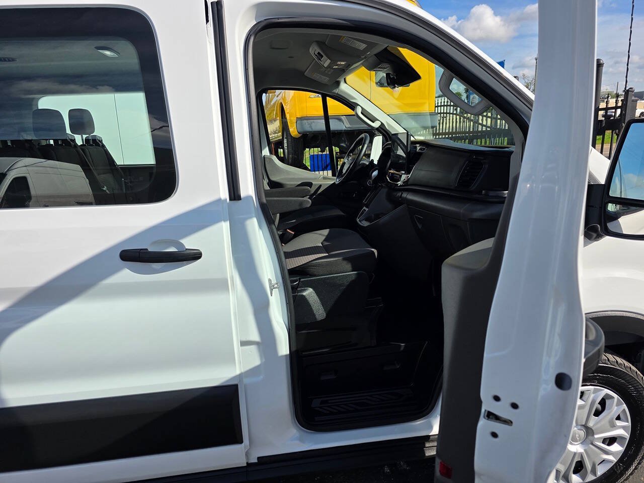 Used 2026 Ford Transit 350 XLT RWD image 18