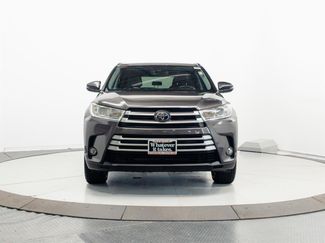 Used 2017 Toyota Highlander XLE AWD/4WD video 2