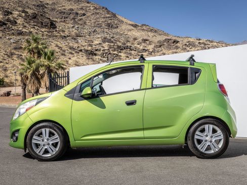 Used 2015 Chevrolet Spark LT FWD image 5