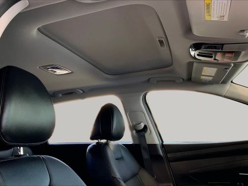 Certified 2025 Hyundai Tucson SEL FWD image 13