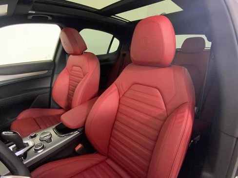 New 2025 Alfa Romeo Stelvio Sprint image 22