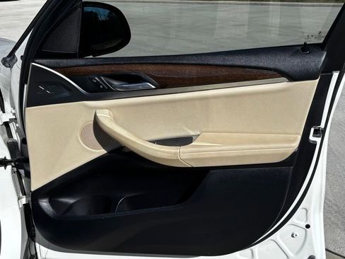 Used 2019 BMW X3 sDrive30i w/ Premium Package image 18