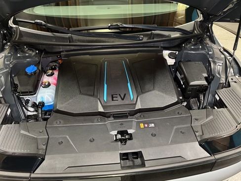 Used 2024 Hyundai Ioniq 5 SEL RWD image 17