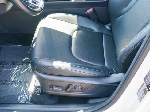 Certified 2025 Kia Sportage EX FWD image 20