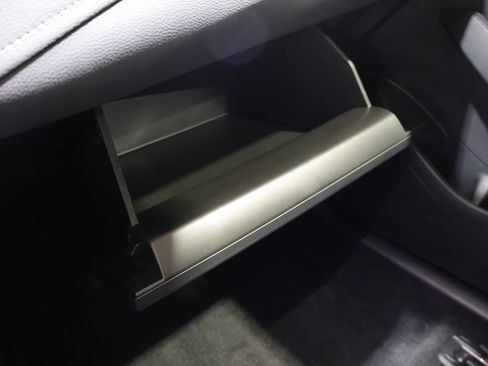 Used 2023 Toyota Corolla SE FWD image 32