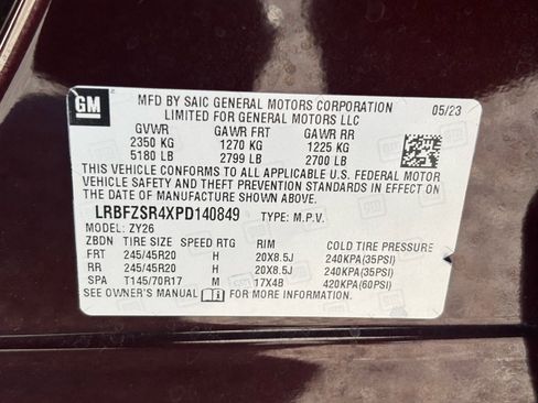 Used 2023 Buick Envision Avenir image 30