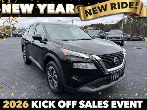Used 2022 Nissan Rogue SV image 1
