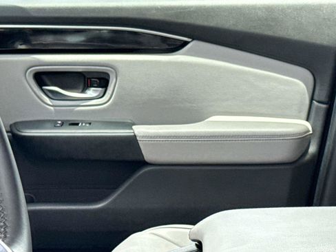 Used 2024 Honda Pilot EX-L image 24