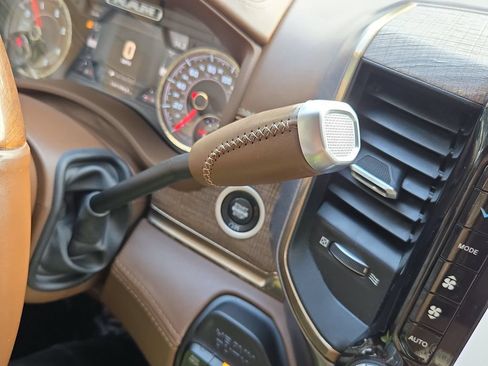 Used 2022 RAM 3500 Limited AWD/4WD image 26