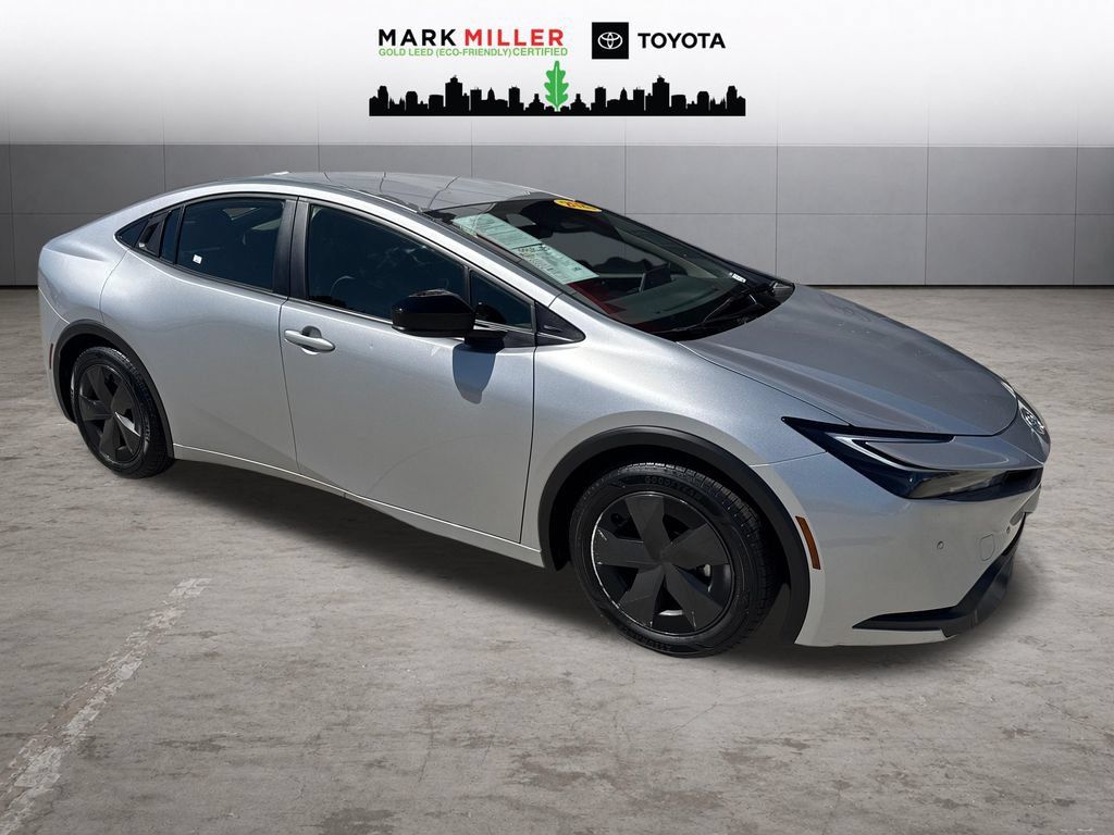 Certified 2025 Toyota Prius LE FWD image 8