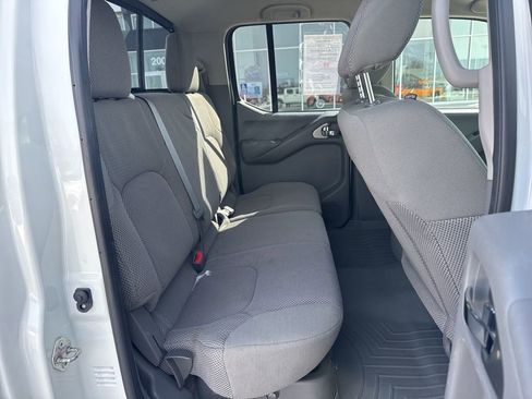 Used 2017 Nissan Frontier SV image 28