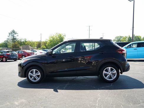 Used 2022 Nissan Kicks S FWD image 22