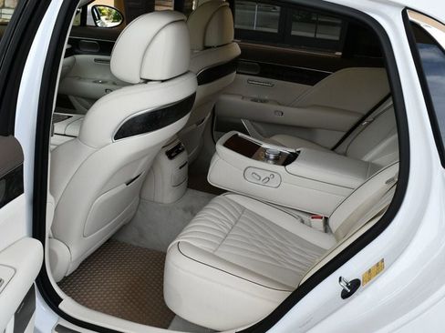 Used 2026 Genesis G90 3.5T image 32