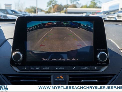 Used 2022 Nissan Altima 2.0 SR image 21