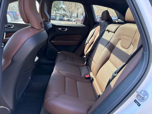 Certified 2023 Volvo XC60 B5 Plus w/ Protection Package Premier image 24