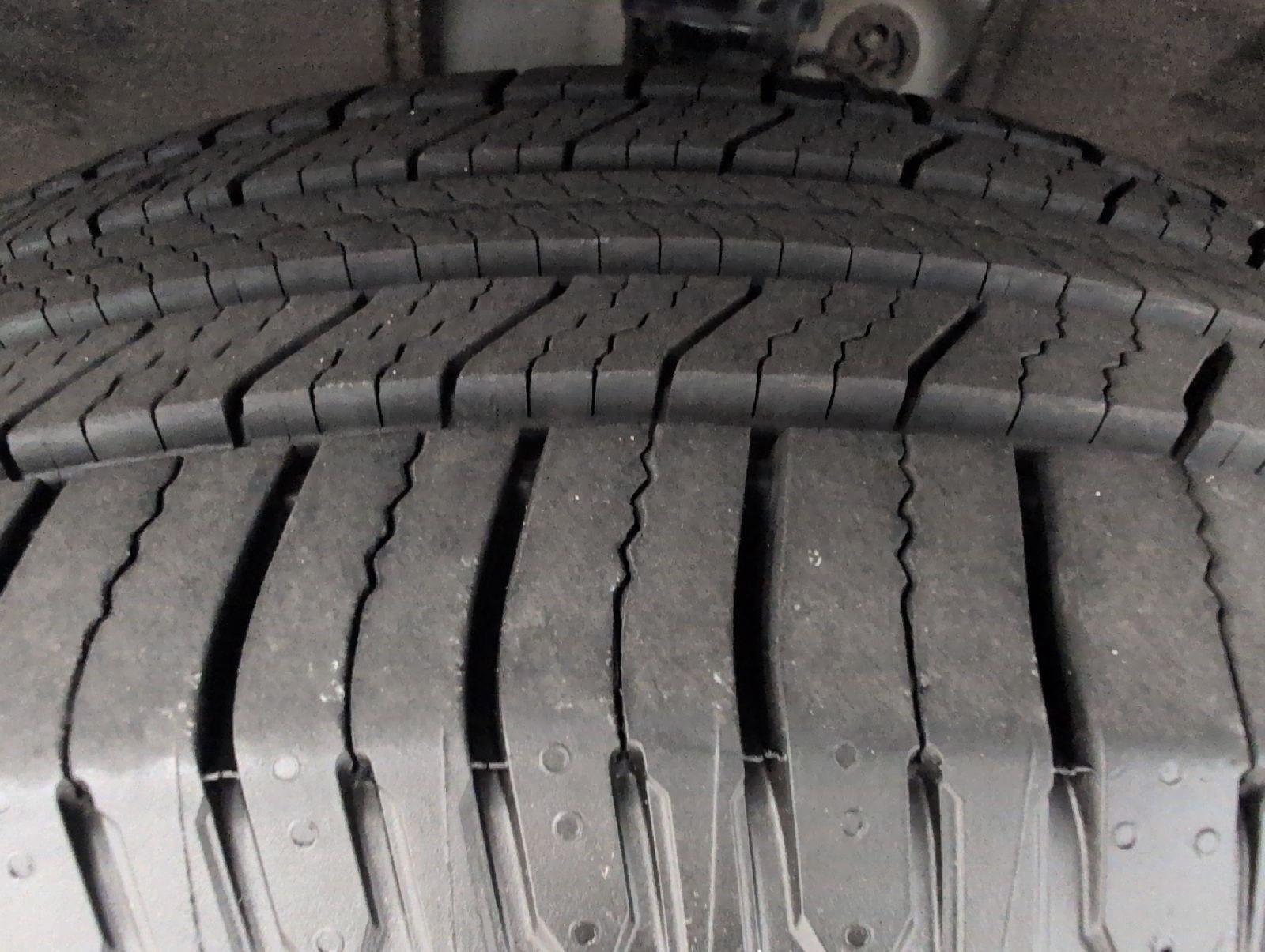 Used 2023 Chevrolet Traverse LT FWD image 5