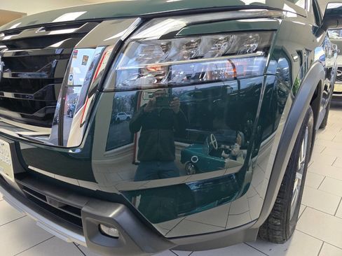 Used 2023 Nissan Pathfinder SL image 6