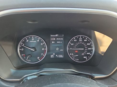 Certified 2022 Subaru Outback Limited AWD/4WD image 10