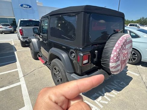 Used 2024 Jeep Wrangler Sport AWD/4WD image 13