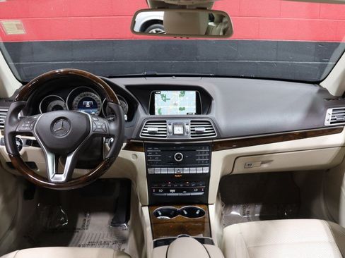 Used 2017 Mercedes-Benz E 400 4MATIC Coupe image 43
