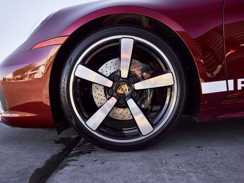 Used 2021 Porsche 911 Targa 4S image 3