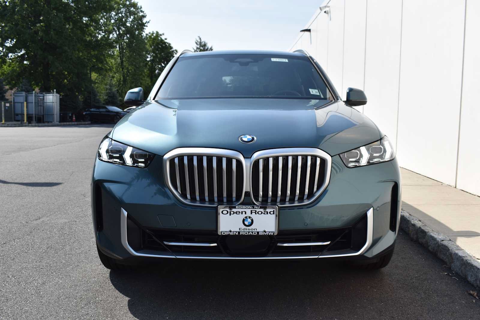 Used 2026 BMW X5 xDrive40i AWD/4WD image 2