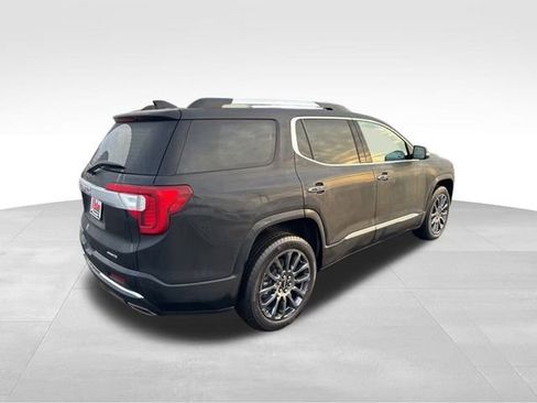 Used 2023 GMC Acadia Denali w/ Black Diamond Edition image 4
