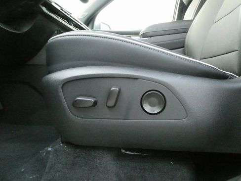 New 2026 Buick Enclave Preferred image 9