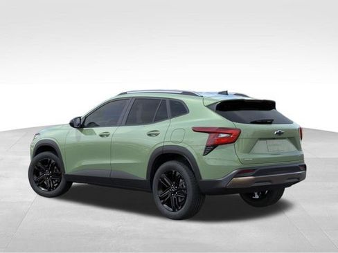 New 2026 Chevrolet Trax ACTIV FWD image 3