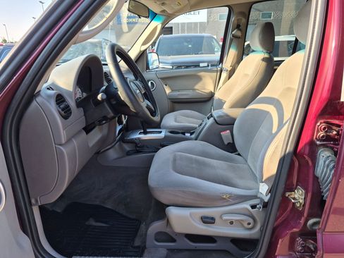 Used 2003 Jeep Liberty Limited AWD/4WD image 15