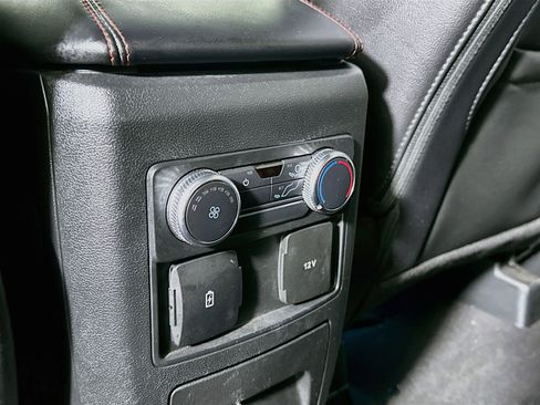 Used 2022 Ford Explorer ST-Line AWD/4WD image 27
