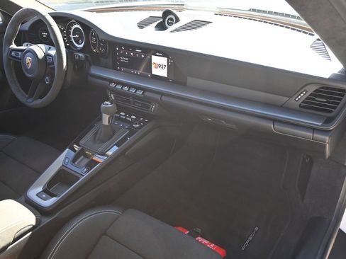 Used 2022 Porsche 911 GT3 image 25