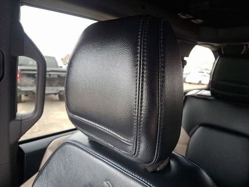 Used 2024 Ford Bronco Wildtrak image 18