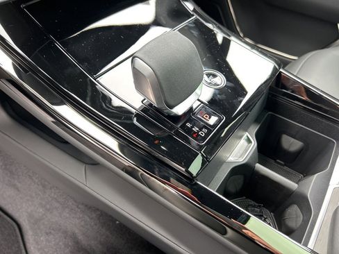 New 2025 Land Rover Range Rover Sport Dynamic SE image 13