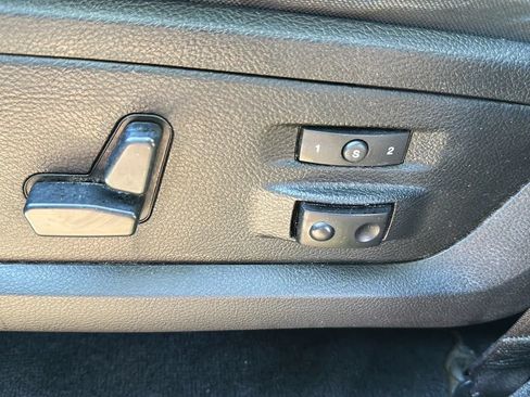 Used 2017 RAM 1500 Laramie AWD/4WD image 46