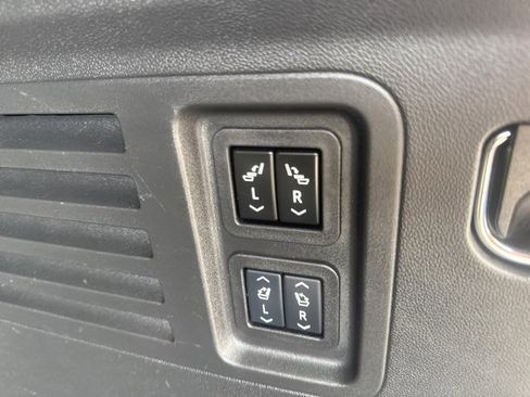 Used 2024 Chevrolet Traverse RS w/ LPO, Floor Liner Package image 24