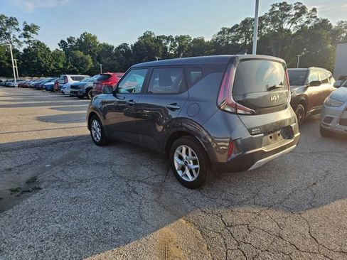 Certified 2024 Kia Soul LX w/ Option Group 015 FWD image 3