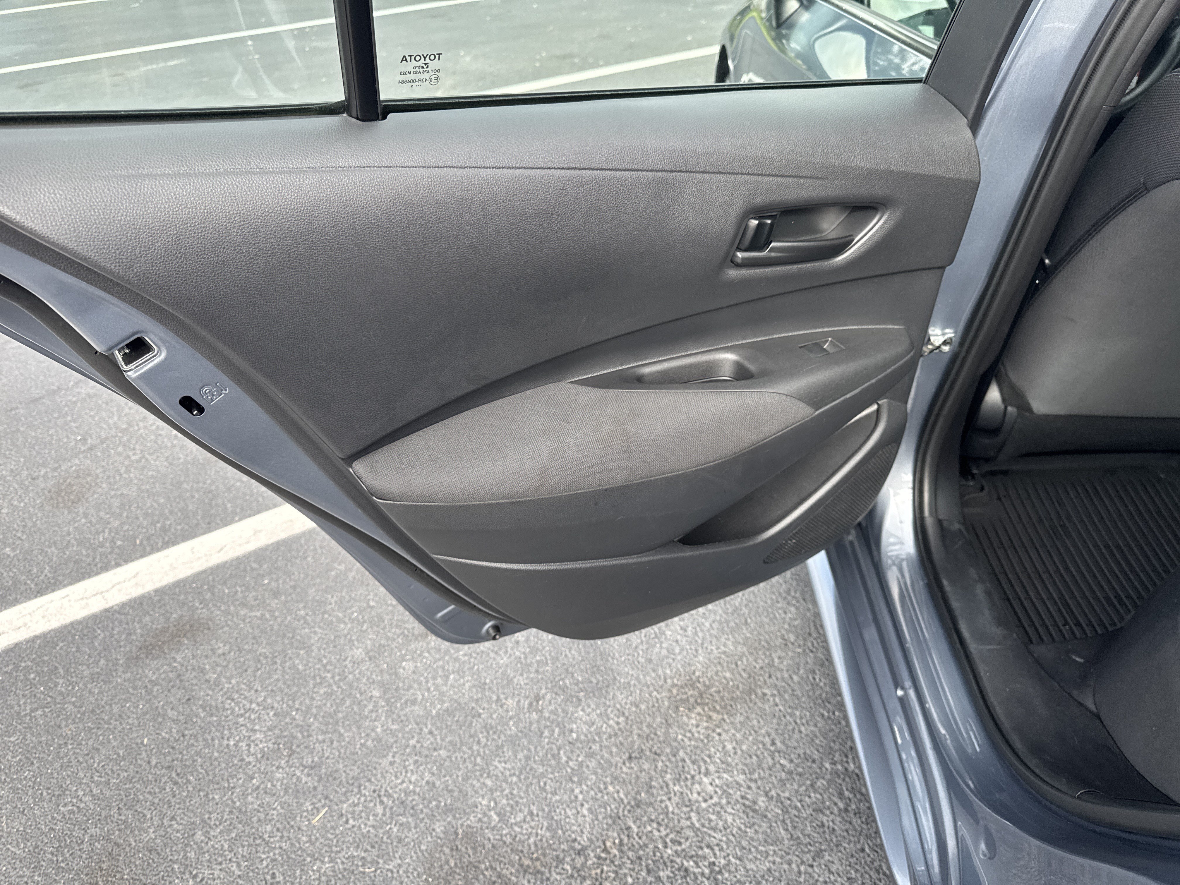 Used 2025 Toyota Corolla LE FWD image 26