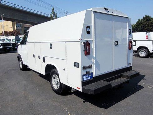 Used 2026 Chevrolet Express 3500 w/ Power Convenience Package RWD image 6
